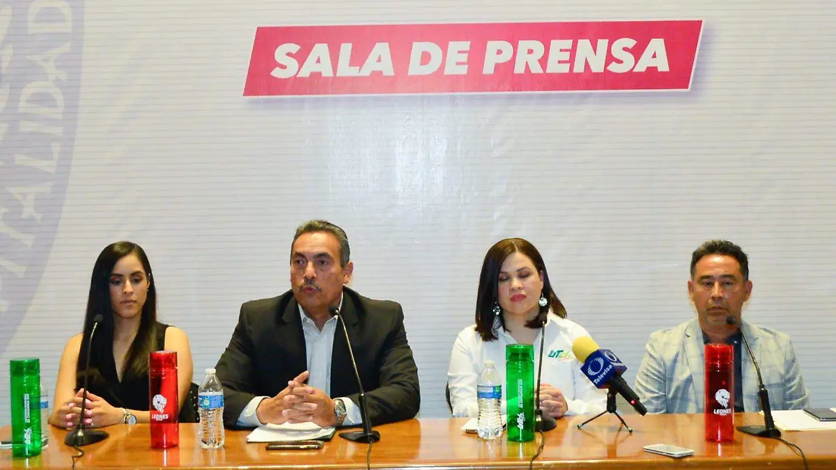 rueda de prensa utch